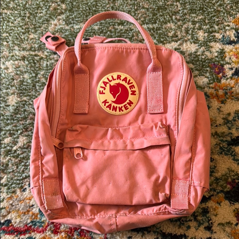 Fjällräven Kånken Pink Mini Backpack